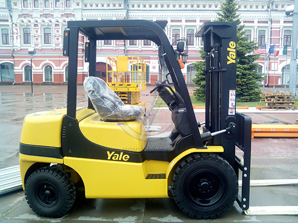 Погрузчики Yale повысили эффективность логистики на фанерном заводе в Москве