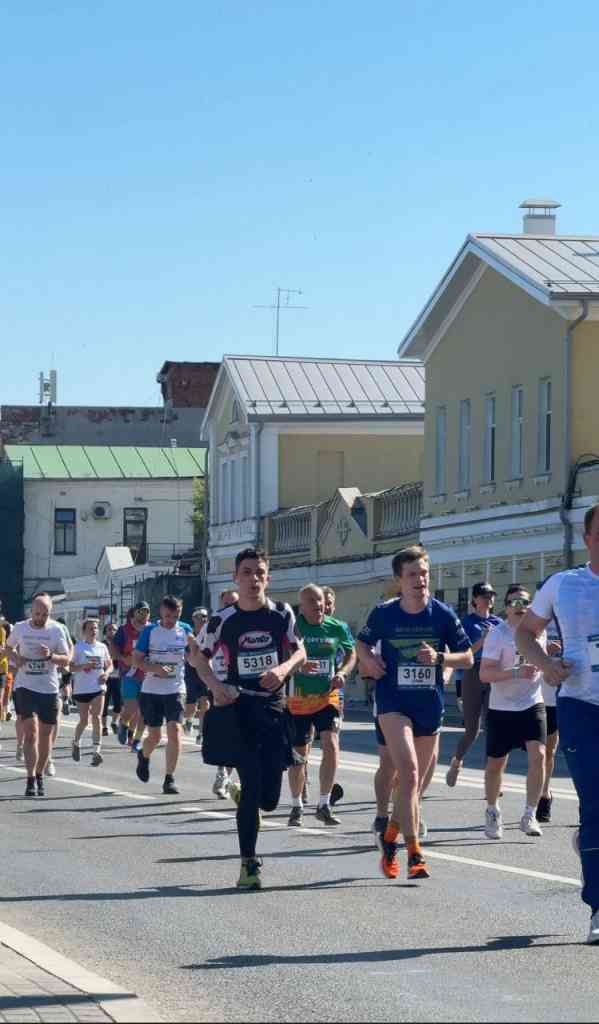 Сотрудники ТД Вертикаль приняли участие в марафоне Беги, герой в Москве | ТД «Вертикаль»